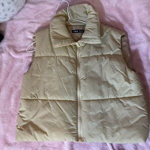 SHEIN Beige Quilted Vest